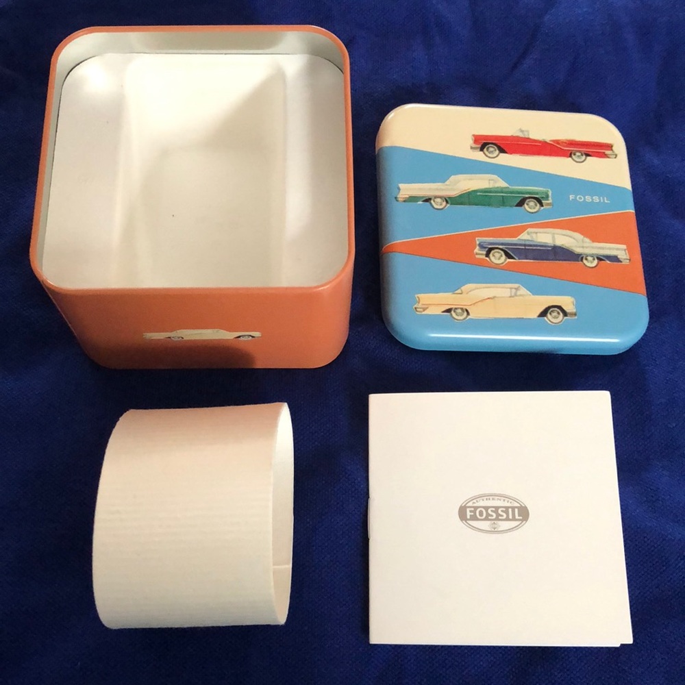 Authentic tin FOSSIL watch box